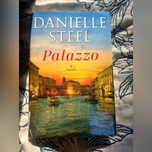 Danielle Steel 'Palazzo' Novel